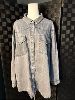 Washed Gray Cotton Women’s Button-Up Long Sleeve Denim Shirt Jacket